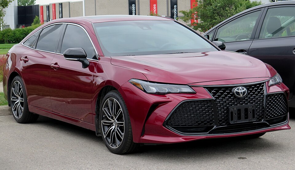 Toyota Avalon — representative photograph of this model family; generation, year and trim may differ.