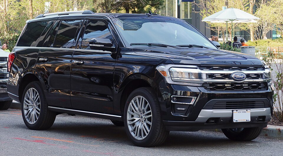 Ford Expedition — representative photograph of this model family; generation, year and trim may differ.