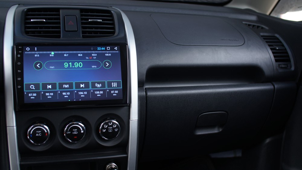 Innoson Connect — official manufacturer model photograph; year and trim may differ.