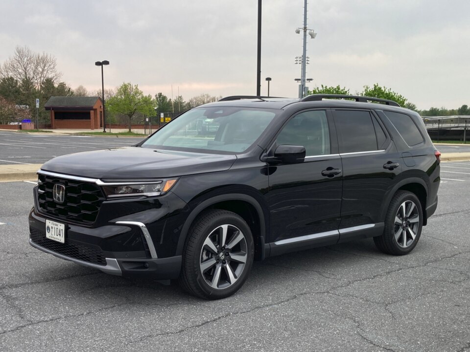Honda Pilot — representative photograph of this model family; generation, year and trim may differ.